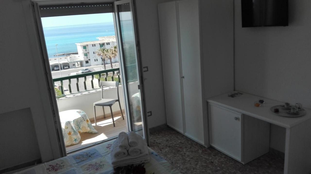 Le Terrazze Sul Mare Gallipoli Lido Exterior foto